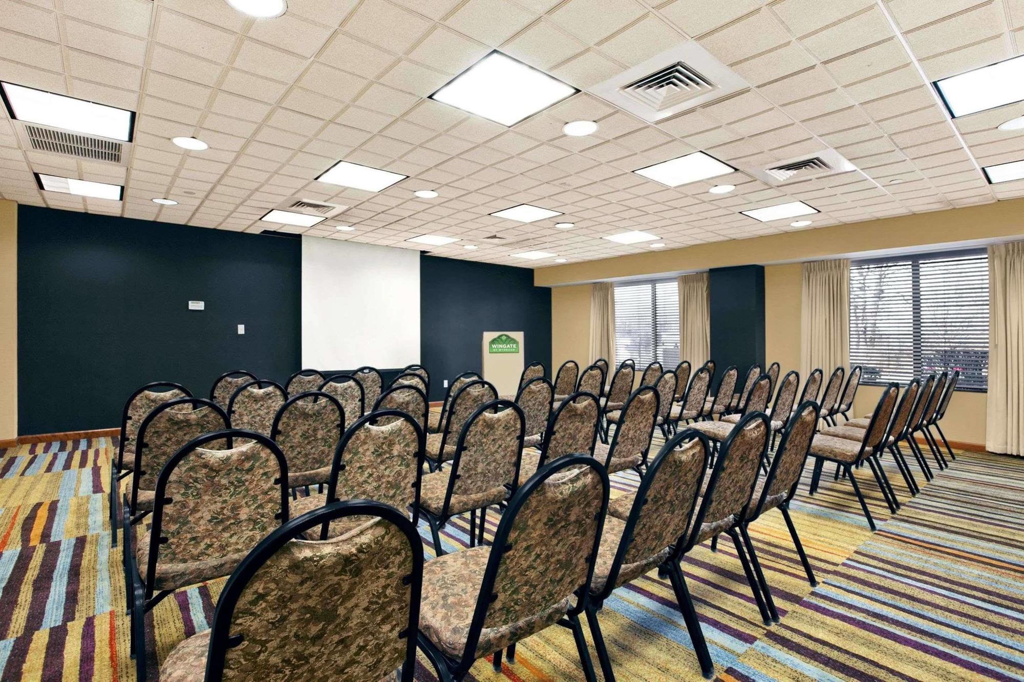 Comfort Inn & Suites Voorhees-Mt Laurel Экстерьер фото